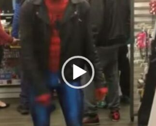 Spiderman bailando A-HA – TAKE ON ME