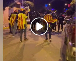 Manifestaciones independentistas catalanas en un pueblo de Andalucia  (Humor)