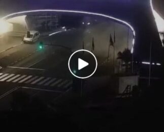 Vídeo de coche derrapando en Marbella con toque de queda con la Policia a 250 Metros